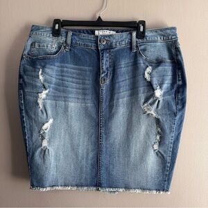 Torrid Fitted Distressed Denim Mini Skirt Womens 18 Classic Medium Wash Bodycon